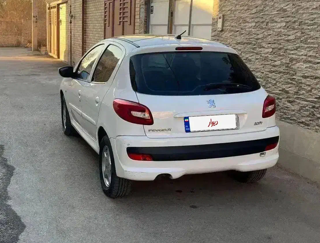 207پانومرا سقف شیشه ای خونگی بیرنگ|خودرو سواری و وانت|نجف‌آباد, باهنر|دیوار