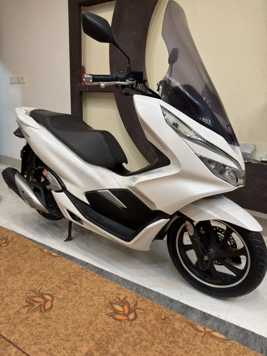 pcx150cc|موتورسیکلت|بندر دیر, |دیوار