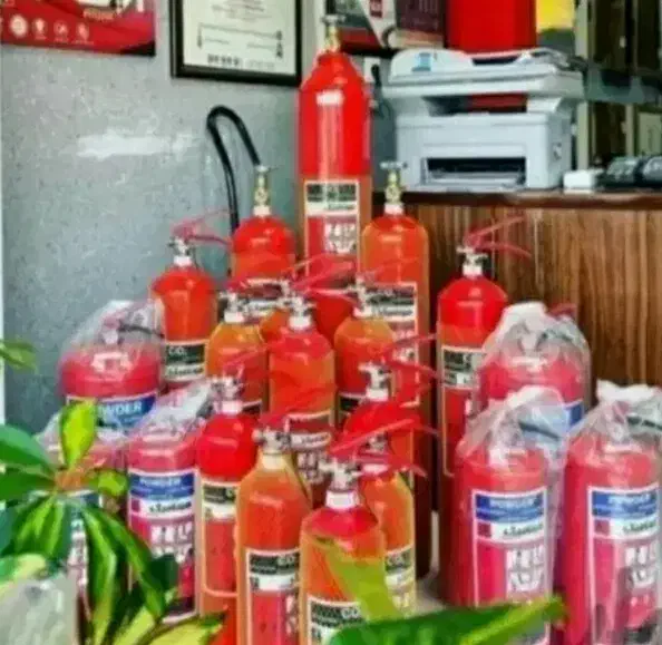 فروش خاموش کننده (کپسول های50کیلو چرخدار آتشنشانی)|ابزارآلات|مشهد, دانشجو|دیوار