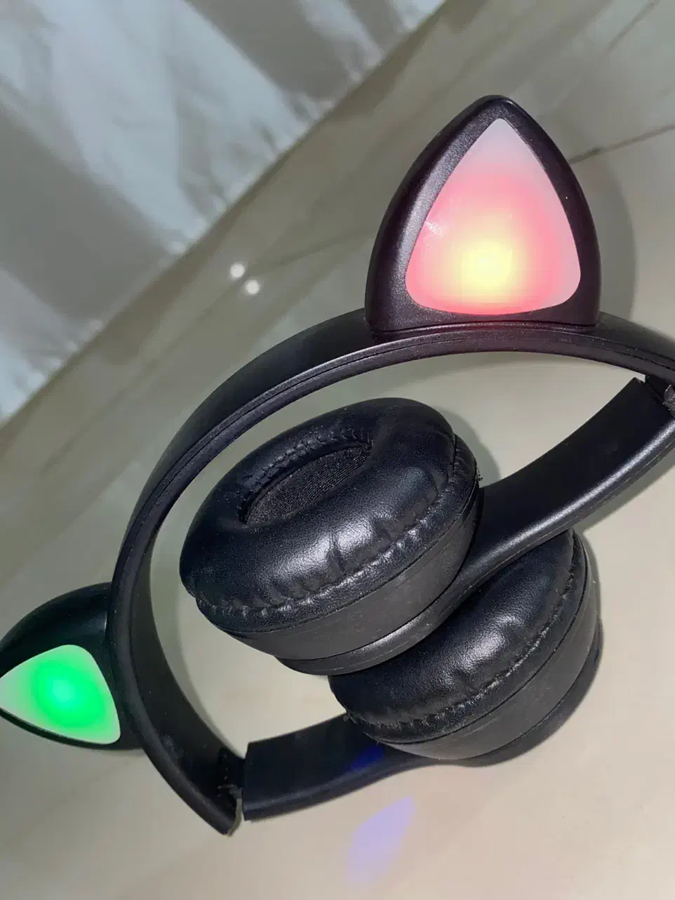 هدفون گربه ای|پخش‌کننده همراه|سرپل ذهاب, |دیوار