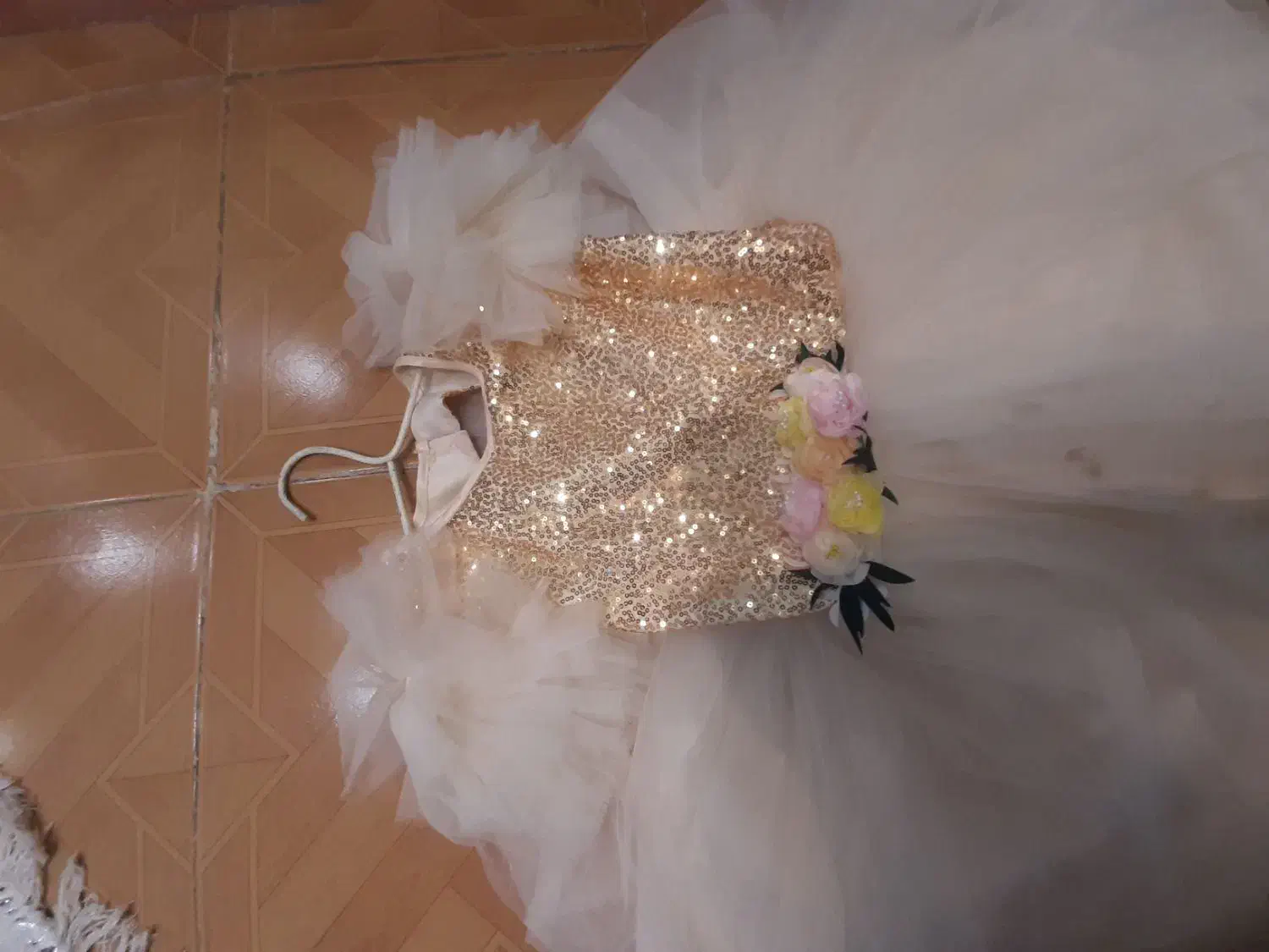 لباس عروس دخترانه|کفش و لباس بچه|نسیم‌شهر, |دیوار