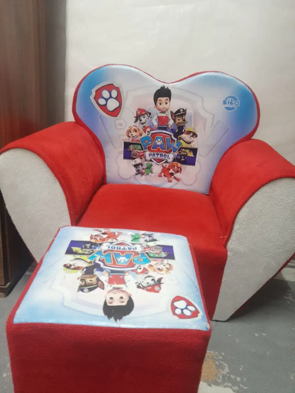 مبل بچه|تخت و صندلی بچه|رشت, چمارسرا|دیوار