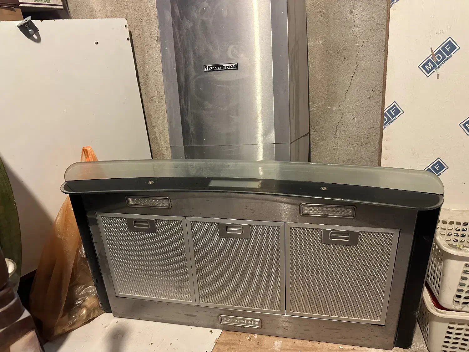 درسا هود دکمه ها لمسی|هود|اندیشه, اندیشه فاز ۳|دیوار