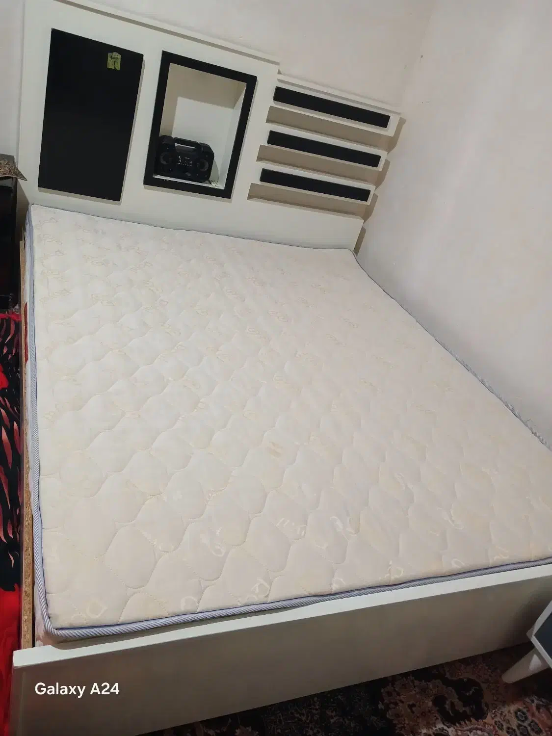 تخت|تخت و سرویس خواب|ساوه, |دیوار