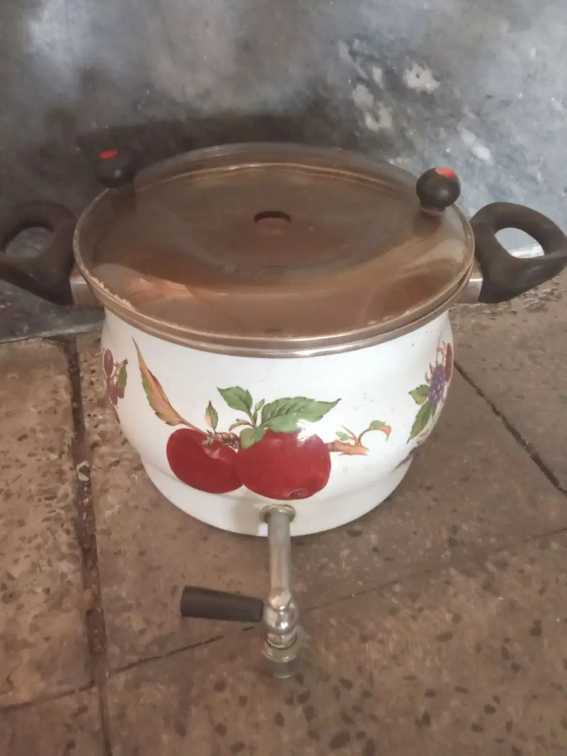 کتری سالم با درب|قوری، کتری، قهوه‌ساز دستی|کرج, عظیمیه|دیوار