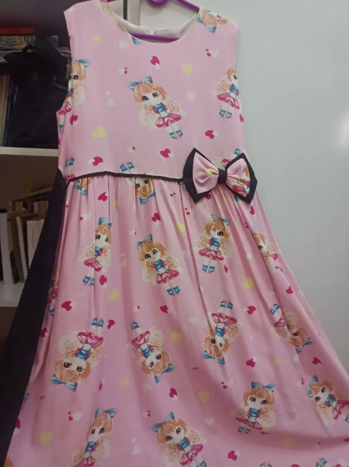 پیراهن دخترانه|کفش و لباس بچه|میانه, |دیوار