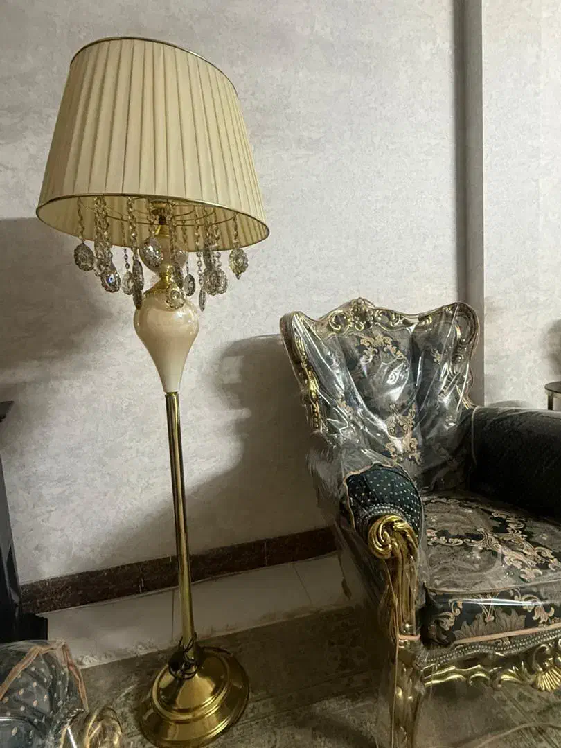 آواژور رنگ ثابت|چراغ خواب و آباژور|ری, اقدسیه|دیوار