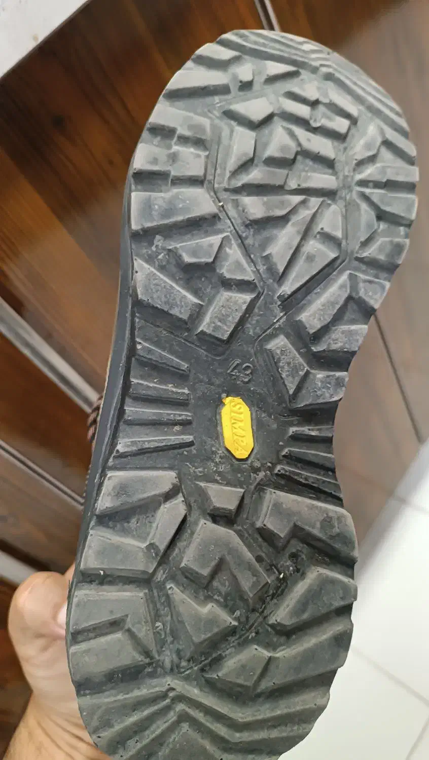 کفش پیاده روی|کیف، کفش، کمربند|خرم‌آباد, |دیوار