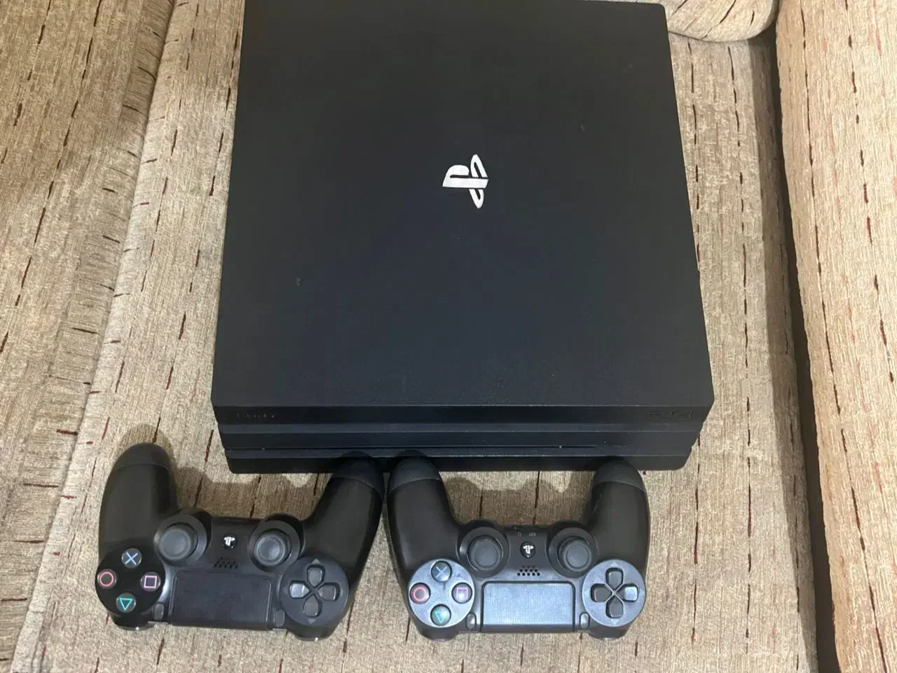 ps4pro|کنسول، بازی ویدئویی و آنلاین|بندرعباس, |دیوار