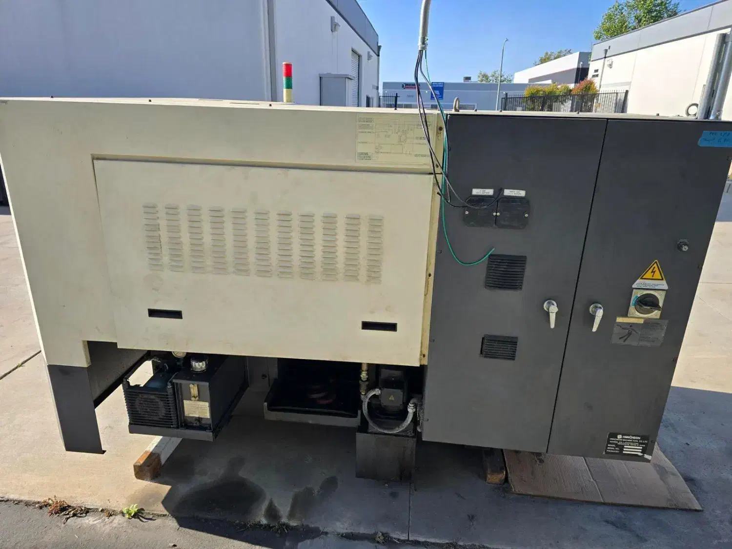 تراش cnc هواچیون ۲۰۰۷|ماشینآلات صنعتی|برخوار, |دیوار