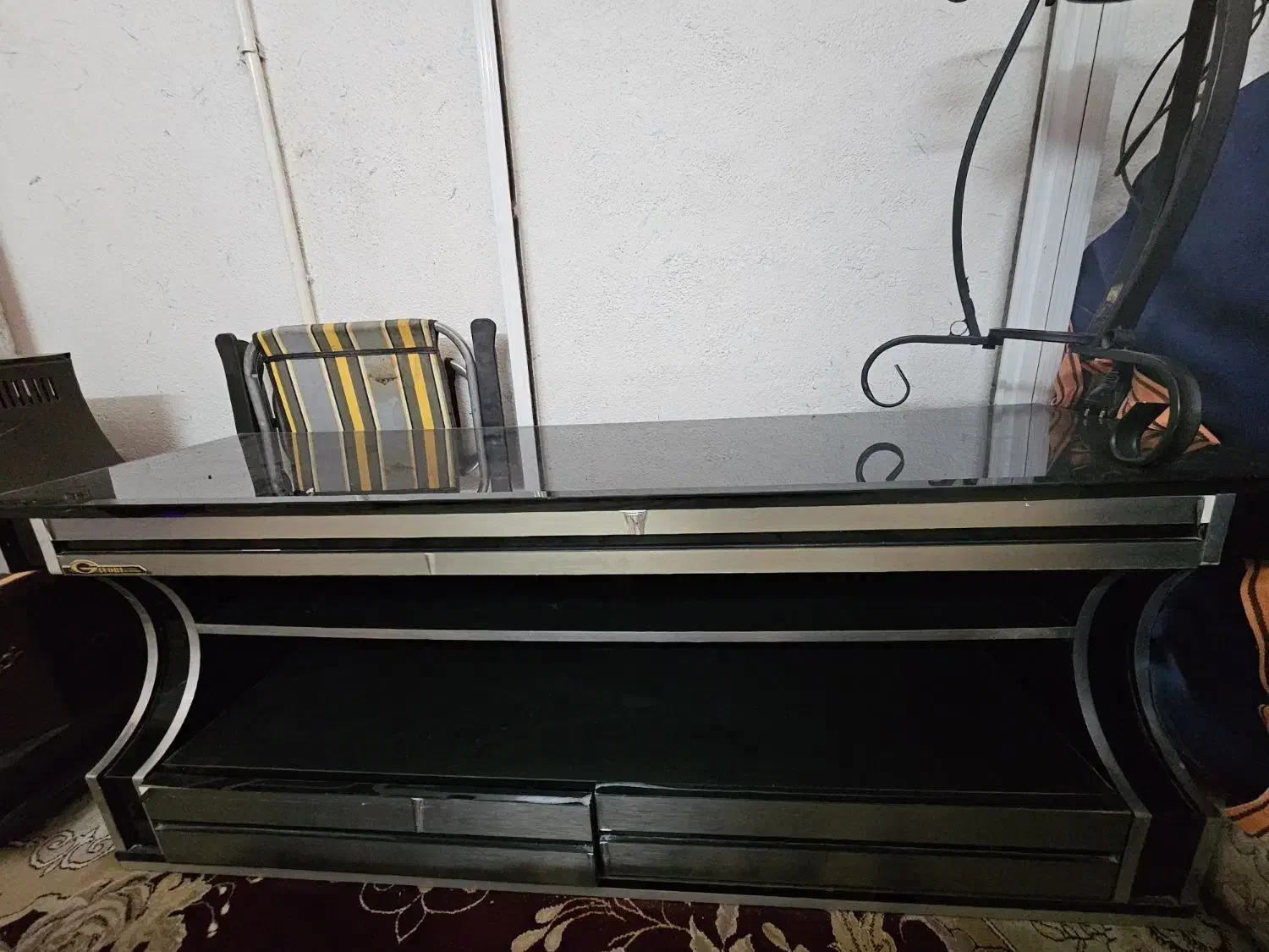 لوازم خانگی|میز تلویزیون|فولادشهر, C8|دیوار