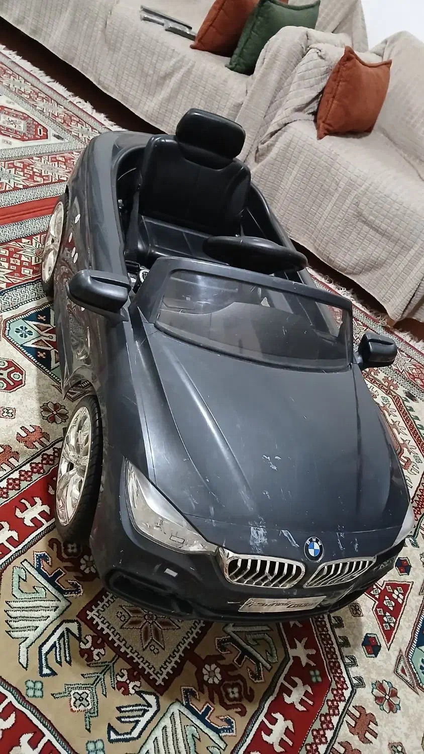 ماشین شارژی bmw|اسباب‌بازی بچه|شیراز, شاپورجان|دیوار