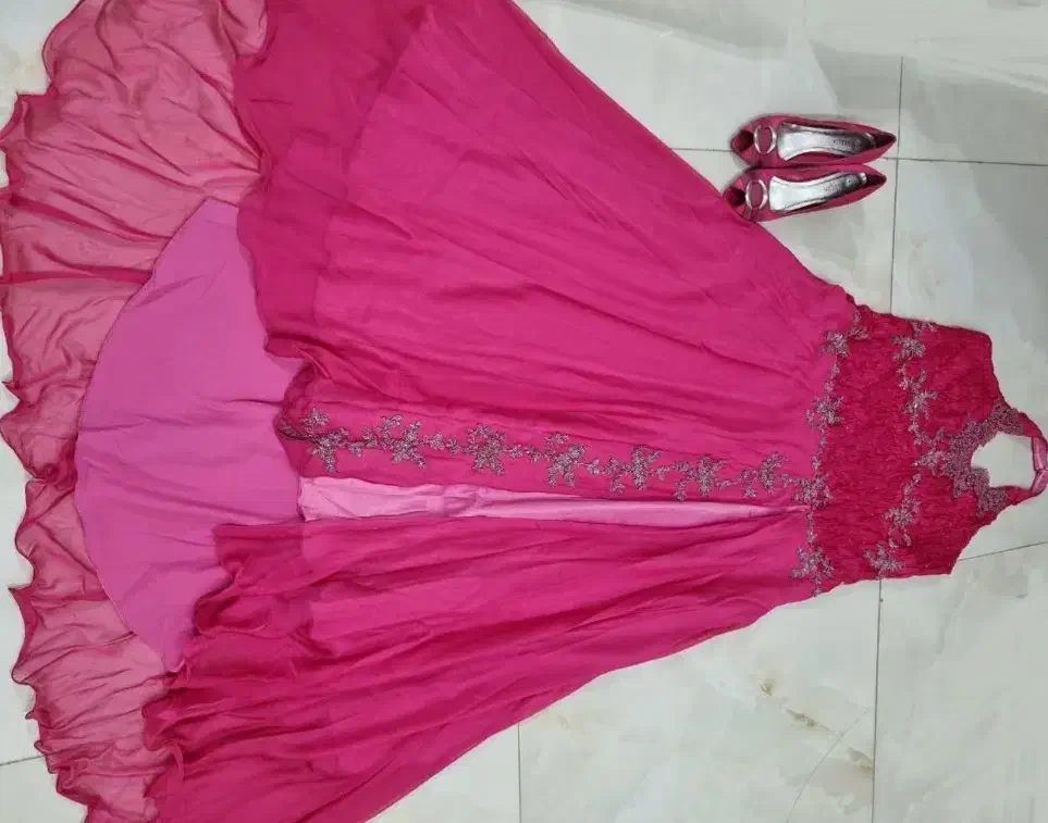 لباس مجلسی|لباس|یزد, |دیوار