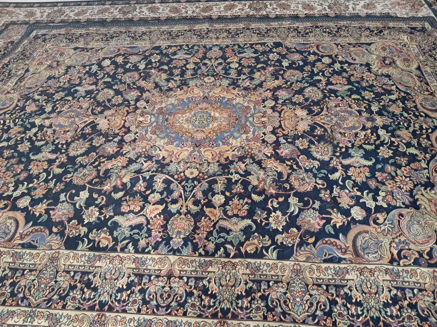 روفرشی ۹متری|روفرشی|گلبهار, شهر جدید گلبهار|دیوار