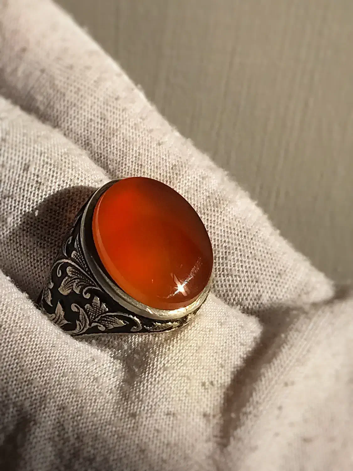 انگشتر قلمزنی نقره ۹۲۵ رکاب دستساز عقیق یمن|جواهرات|تهران, نجات اللهی|دیوار