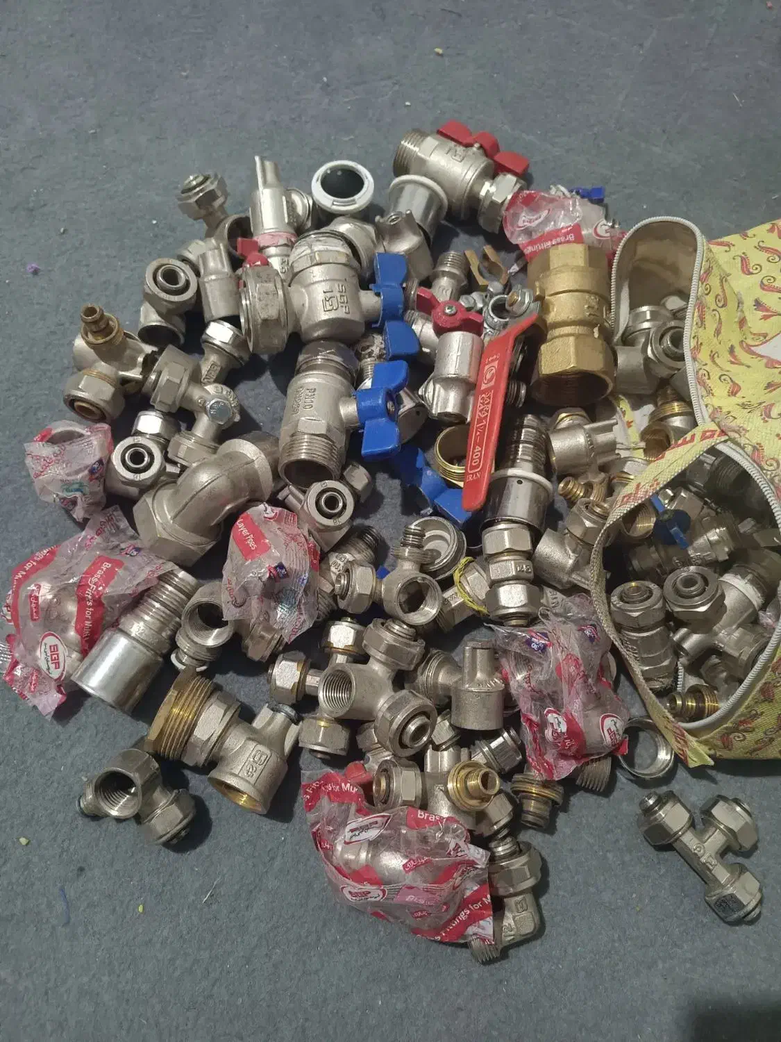 خرید اتصالات لوله پنج لایه|مصالح و تجهیزات ساختمان|مشهد, شهرک رازی (شهرک غرب)|دیوار