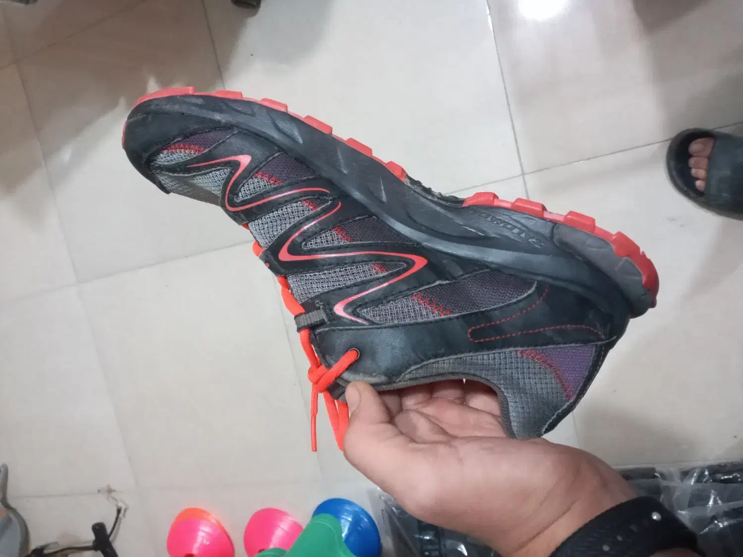 کفش سالامون|کیف، کفش، کمربند|سیمین شهر, |دیوار