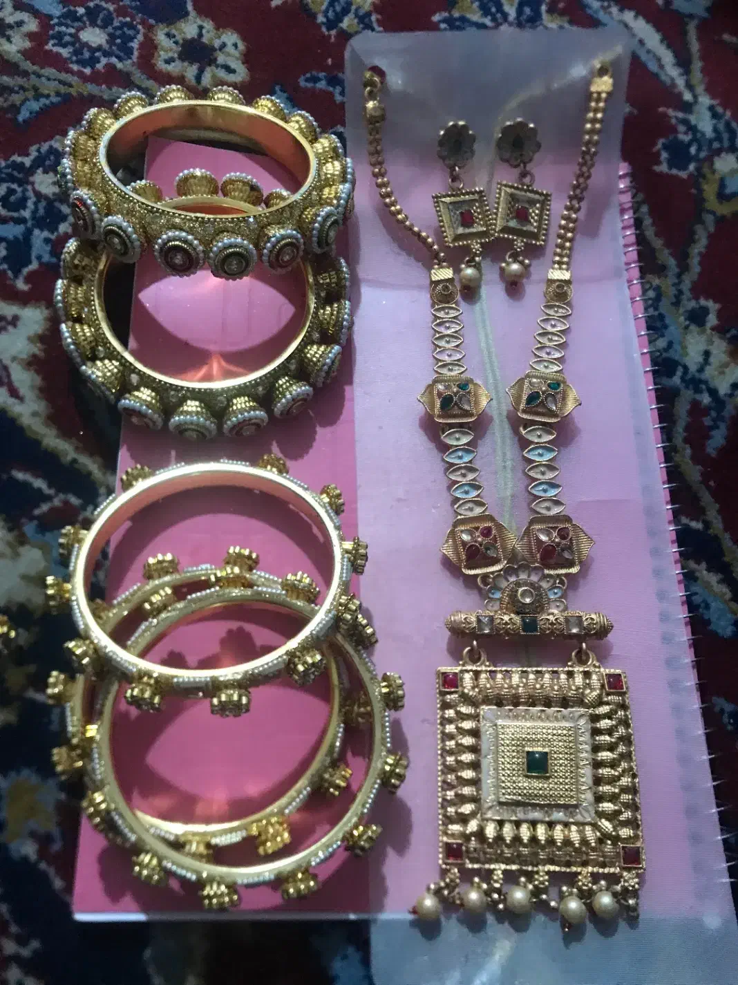 گردنبند والنگوی بدل|بدلیجات|زاهدان, |دیوار