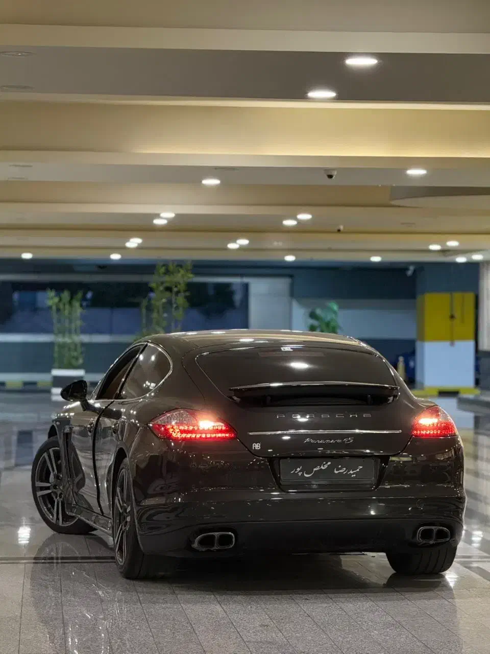 پورشه پانامرا مدل 2011 تک برگ سند ۶۰ تا کار|خودرو سواری و وانت|تهران, شهرک چیتگر|دیوار