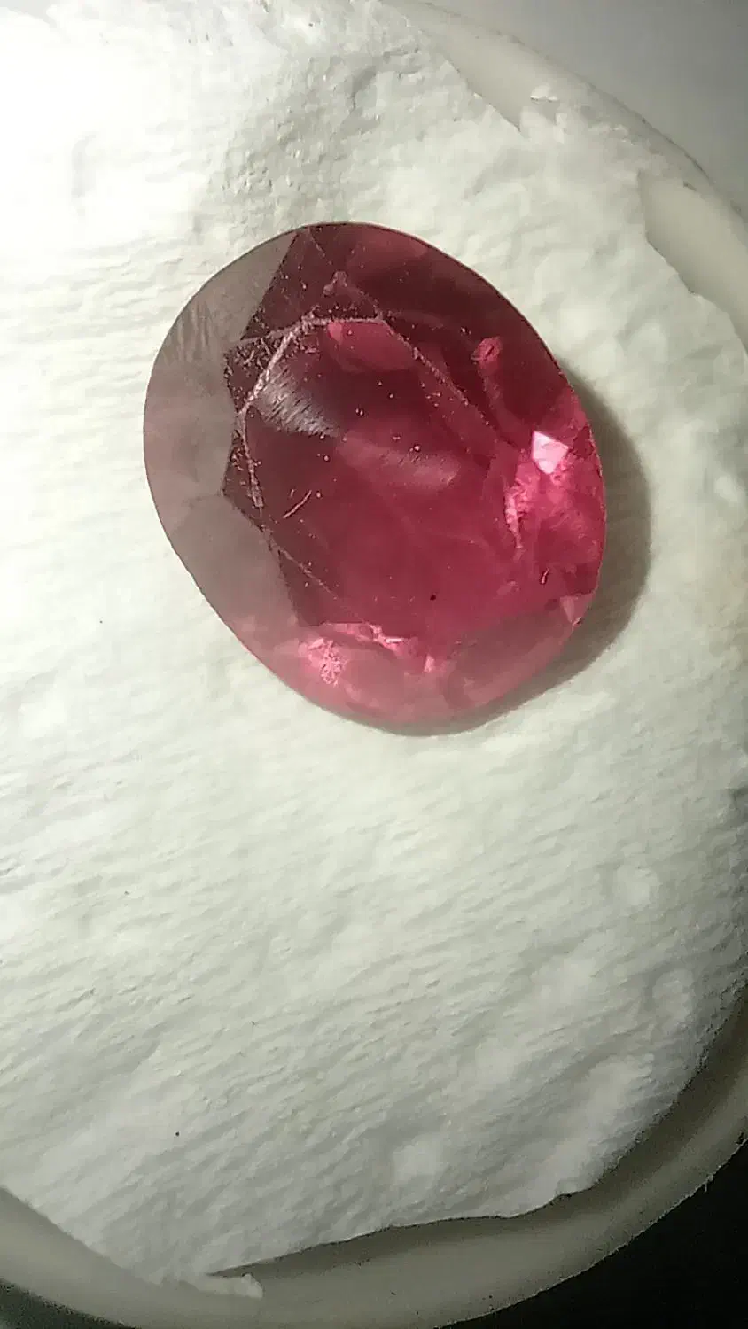 یاقوت طبیعی ۶ قیراطی|جواهرات|سهند, |دیوار