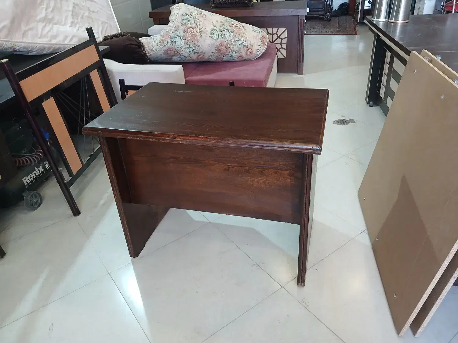 میز|میز تحریر و کامپیوتر|یزد, |دیوار