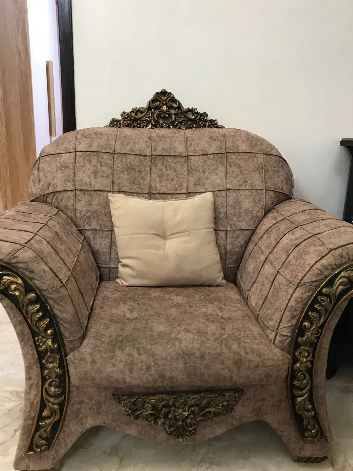 مبل|مبلمان خانگی و میز عسلی|ساری, |دیوار