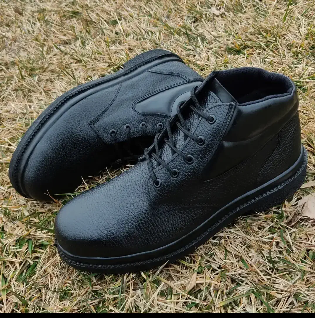 کفش کار عایق برق|کیف، کفش، کمربند|قائم‌شهر, |دیوار