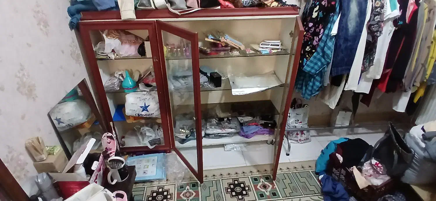 ویترین سه درب|کتابخانه، شلف، قفسه‌های دیواری|پردیس, فاز ۲|دیوار