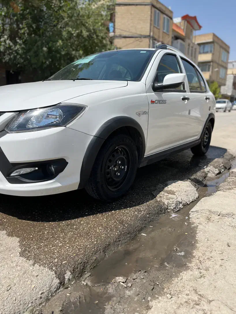 کوییک 1404|خودرو سواری و وانت|کرمانشاه, |دیوار