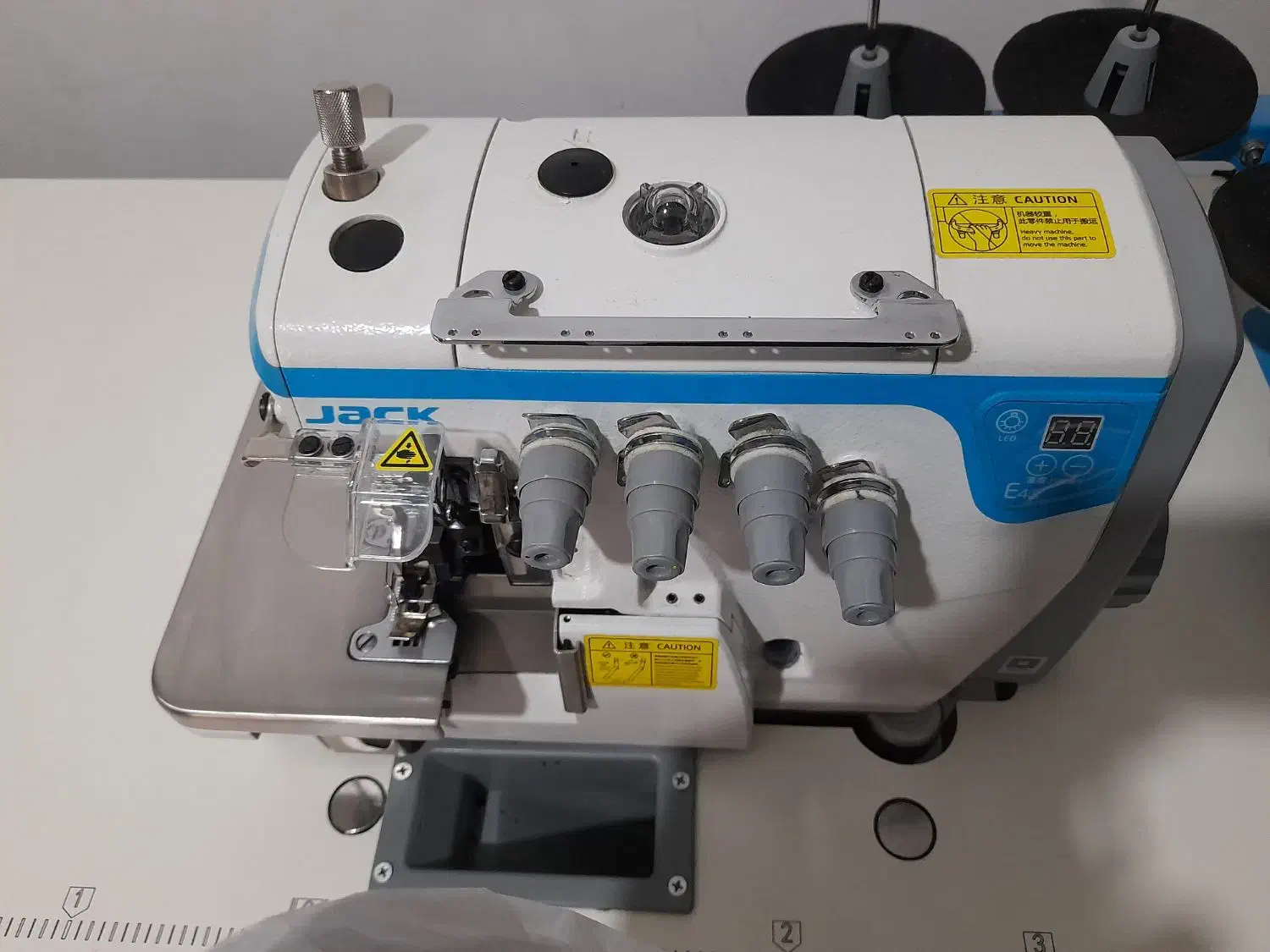 چرخ خیاطی در حد نونو|چرخ خیاطی و ریسندگی|کوهدشت, |دیوار