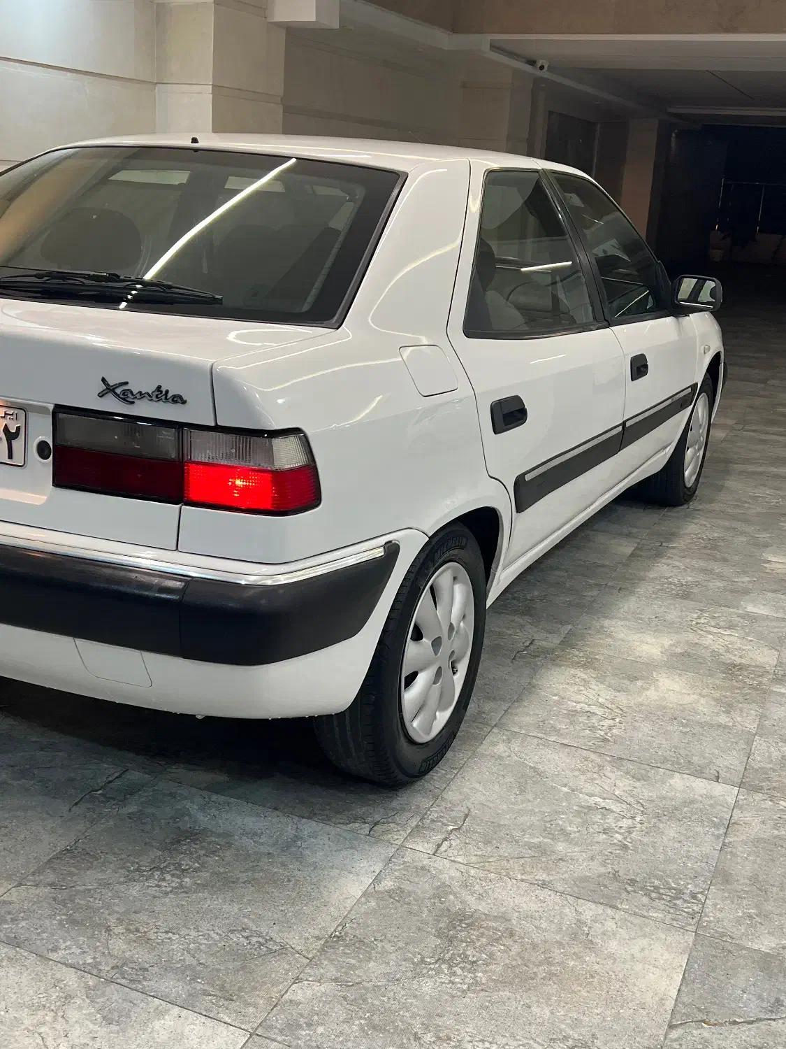 زانتیا مدل ۸۷سفید موتور ۲۰۰۰|خودرو سواری و وانت|تنکابن, |دیوار