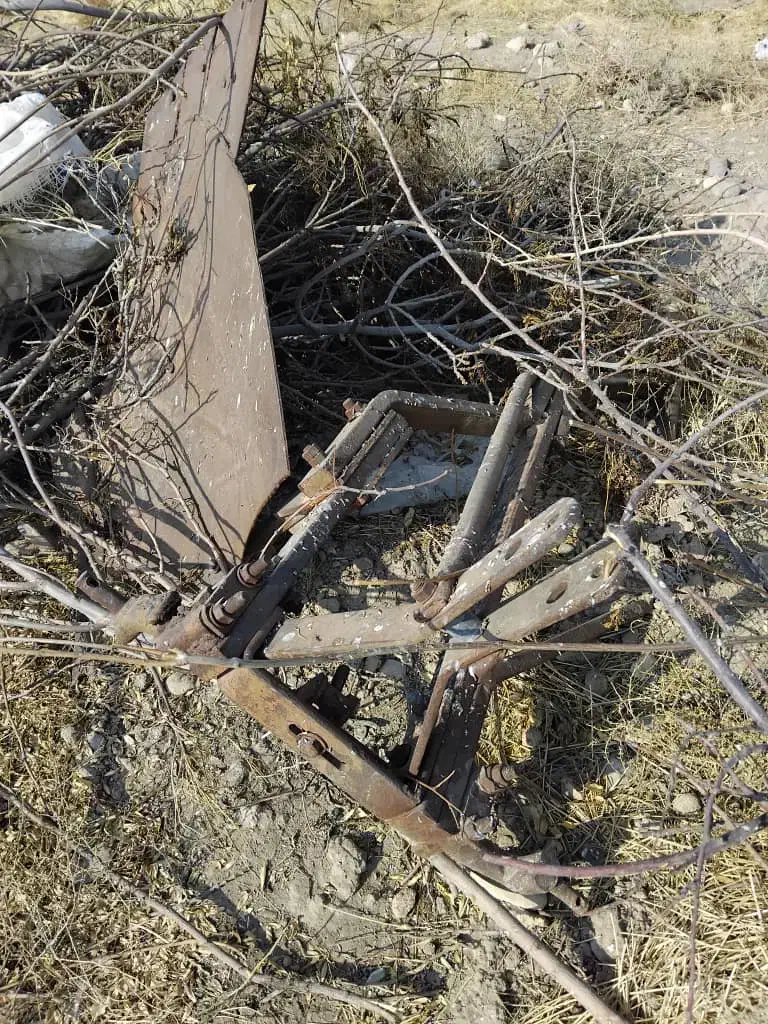 ادوات کشاورزی+یک دستگاه بلوک زنی|ماشین‌آلات صنعتی|بافت, |دیوار