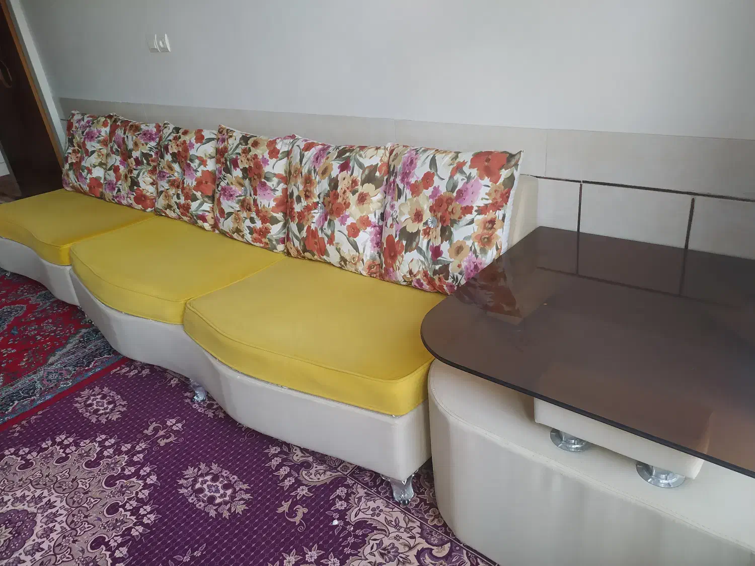 مبل ۱۰ نفره|مبلمان خانگی و میز عسلی|جرقویه, |دیوار