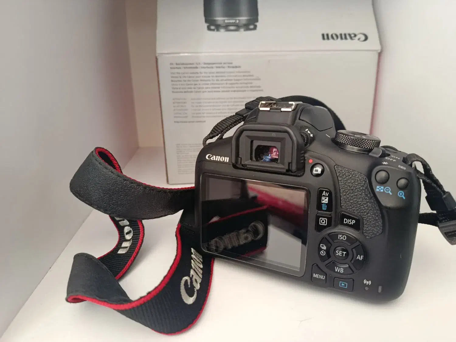 دوربین عکاسی ۲۰۰۰dکنون در حد نو|دوربین عکاسی و فیلم‌برداری|آباده, |دیوار