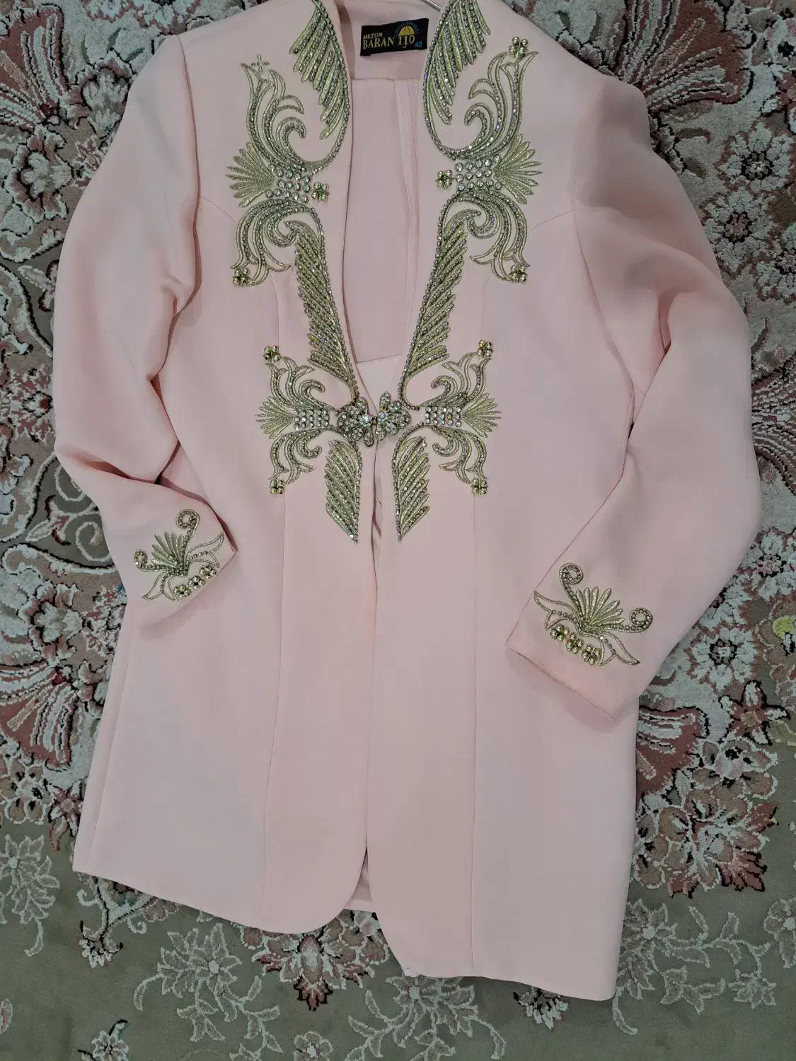 لباس|لباس|نهاوند, |دیوار