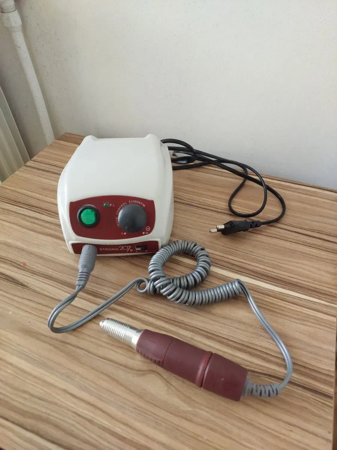 لوازم کاشت ناخن در حد نو|آرایشی، بهداشتی، درمانی|کرج, حسن آباد|دیوار