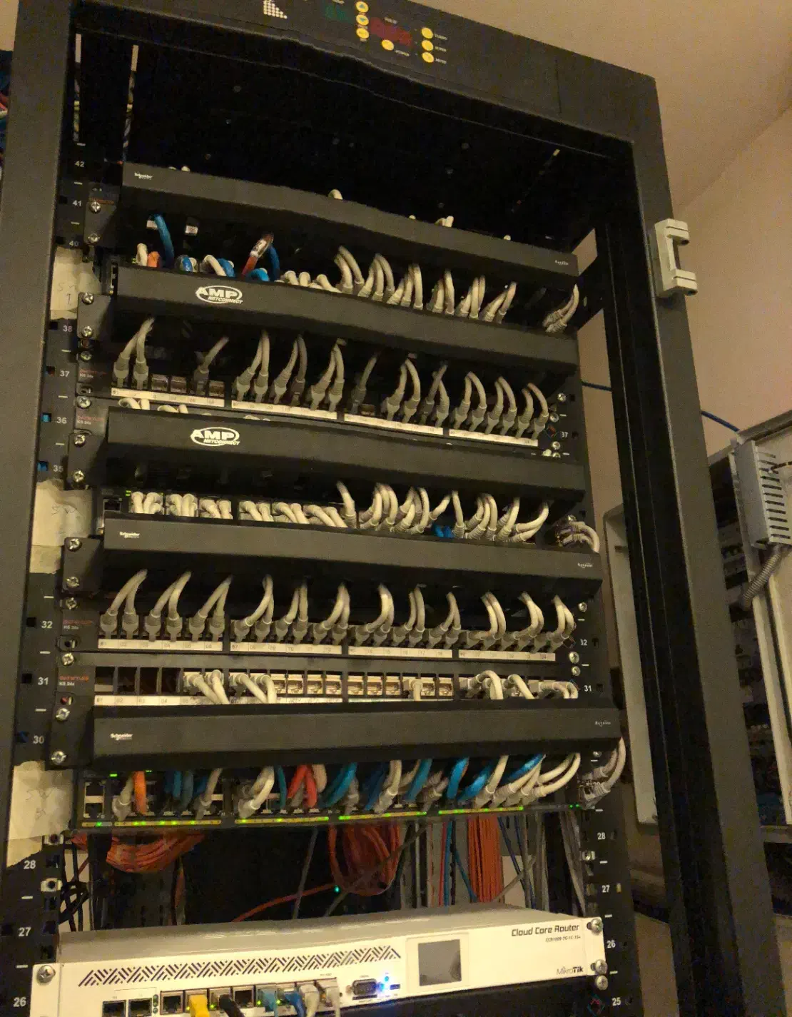 تکنسین  it و شبکه|استخدام رایانه و فناوری اطلاعات|قشم, |دیوار