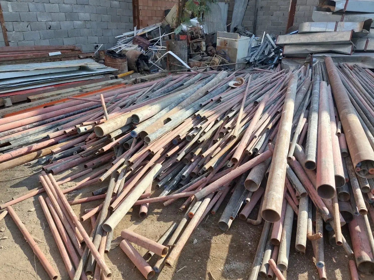 خریدارآهن آلات وضایعات وفلزات رنگی ...|عمدهفروشی|تهران, شهرک چیتگر|دیوار