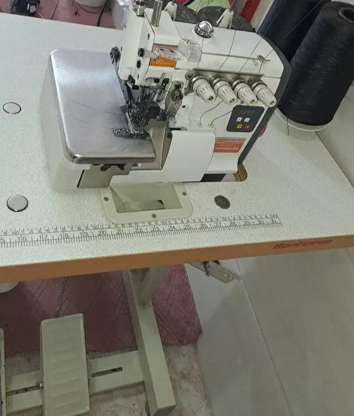 دوعدد چرخ|چرخ خیاطی و ریسندگی|پاکدشت, پاکدشت (مامازند)|دیوار