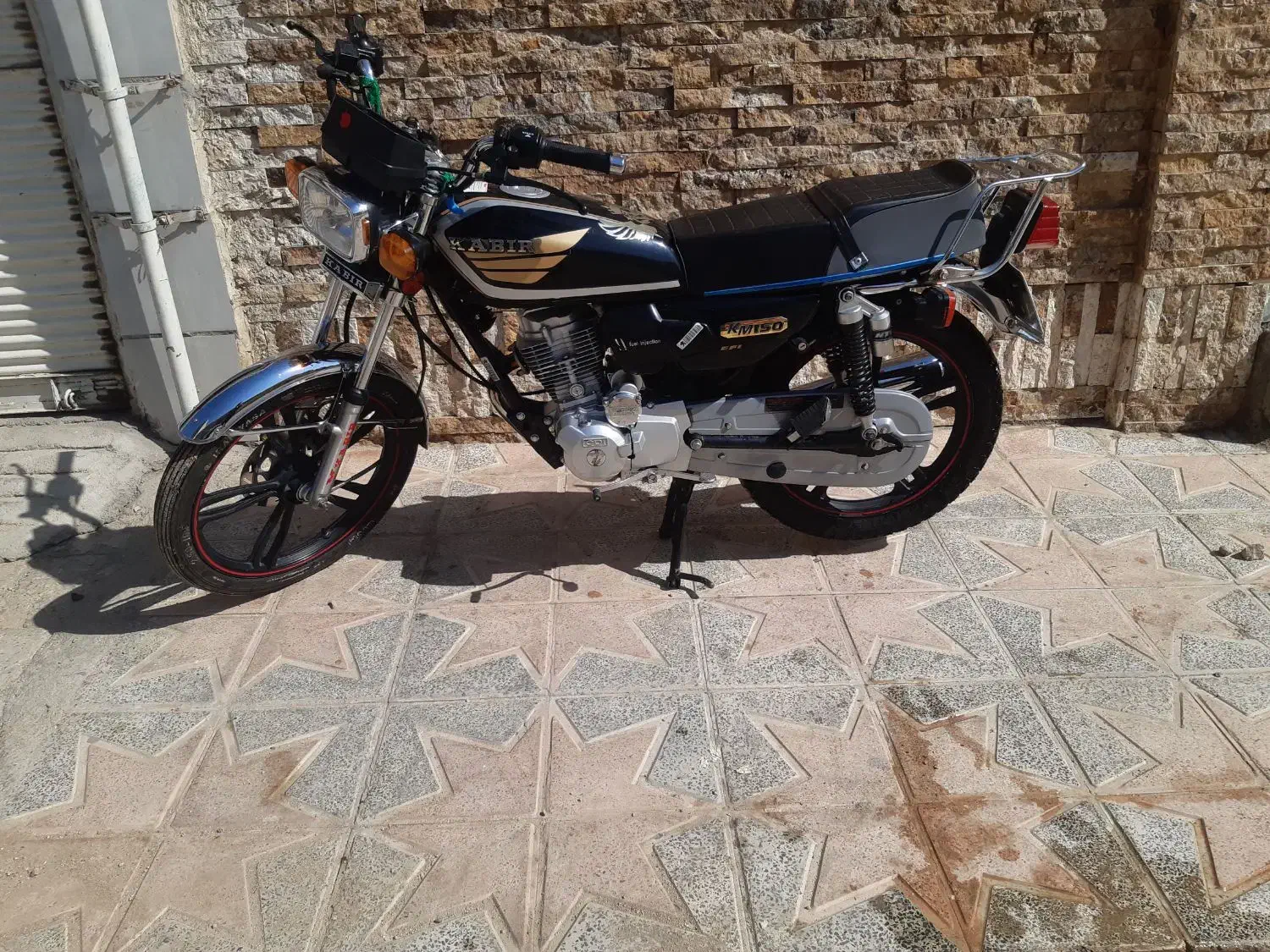 کبیر ۱۵۰عروسک|موتورسیکلت|بروجرد, |دیوار