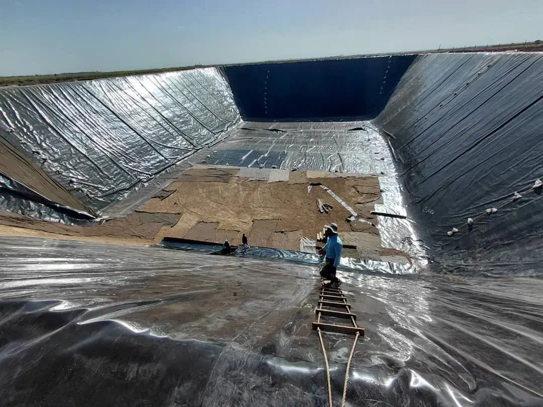 احداث استخر،ژئوممبران چکی ،نصب منصفافه|خدمات پیشه و مهارت|قزوین, |دیوار