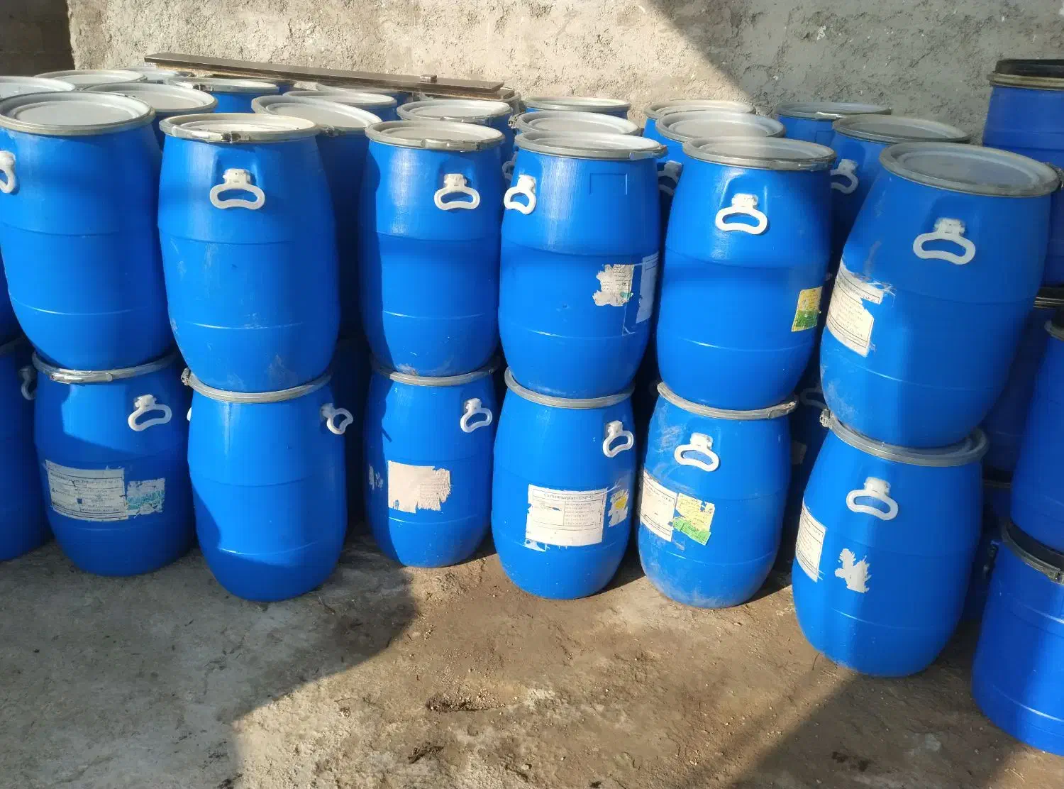 دبه و بشکه زیادن د پنیر در دار|ظروف نگهدارنده، پلاستیکی، یکبارمصرف|رشت, ولکس|دیوار