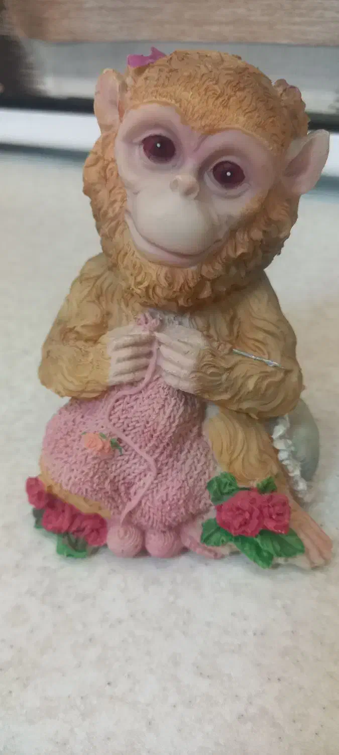 مجسمه زیبا|مجسمه، تندیس، ماکت|میمه, |دیوار