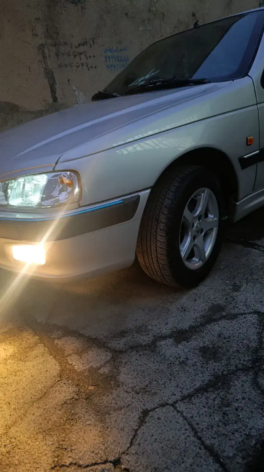 پژو پارس|خودرو سواری و وانت|بروجرد, |دیوار