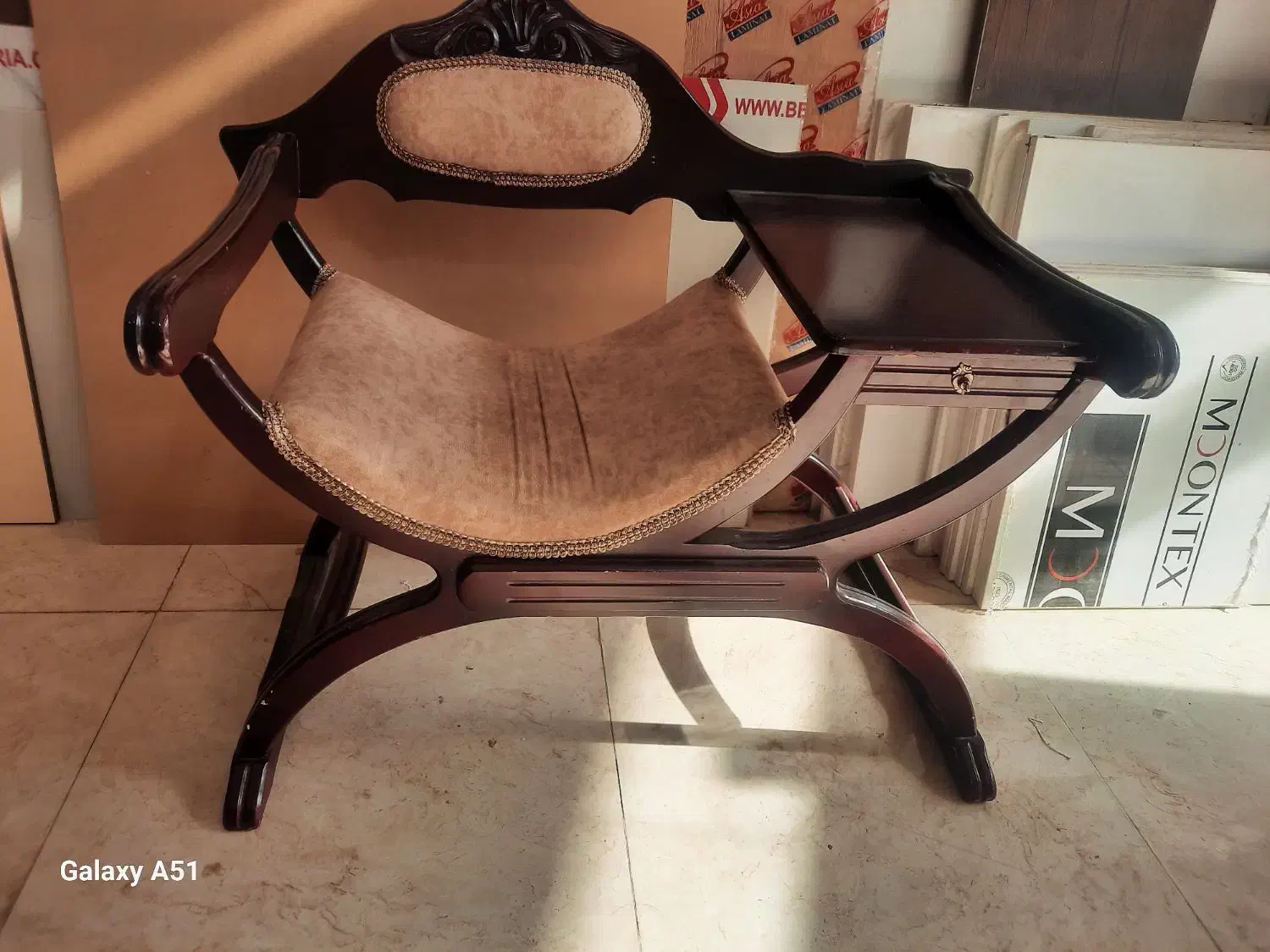 میز تلفن|میز تلفن|قدس, شهرقدس|دیوار