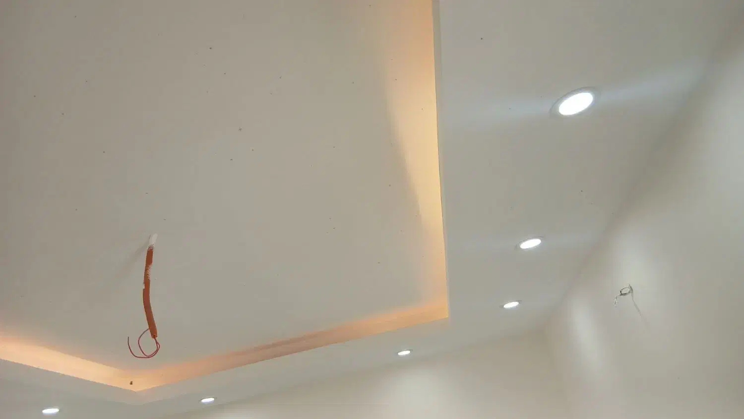 نقاشی حرفهای بابهترین کیفیت وقیمت منصفانه|خدمات پیشه و مهارت|اهر, |دیوار