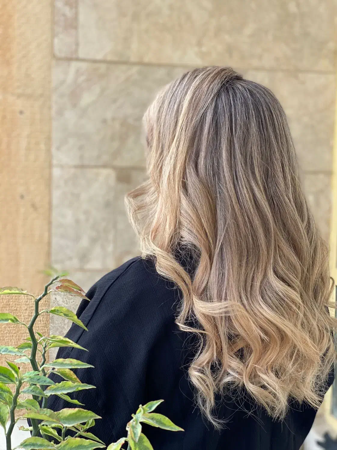 تخفیف۳۰درصدی رنگ و لایت و کراتین به مناسبت یلدا|خدمات آرایشگری و زیبایی|کرمانشاه, |دیوار