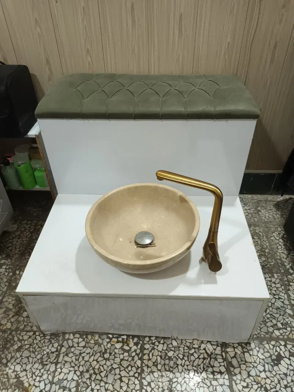 صندلی پدیکور|آرایشگاه و سالن‌های زیبایی|گنبد کاووس, |دیوار