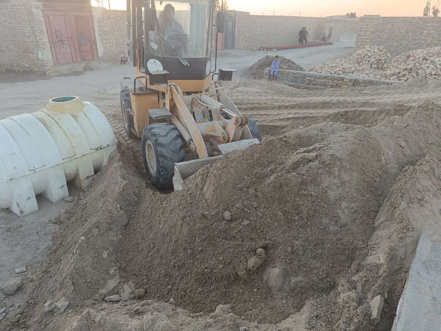 حمل ریگ خاک توپری خانه بالودر|خدمات حمل و نقل|زابل, |دیوار