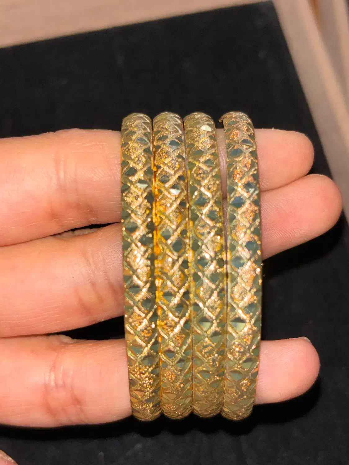 چند عدد النگو رنگ ثابت|بدلیجات|بروجرد, |دیوار